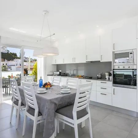 Dona Leonor By Villa *