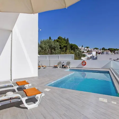 Villa Dona Leonor By